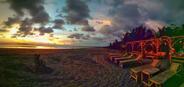 Hotel Bamboo House Pangandaran Exteriér fotografie